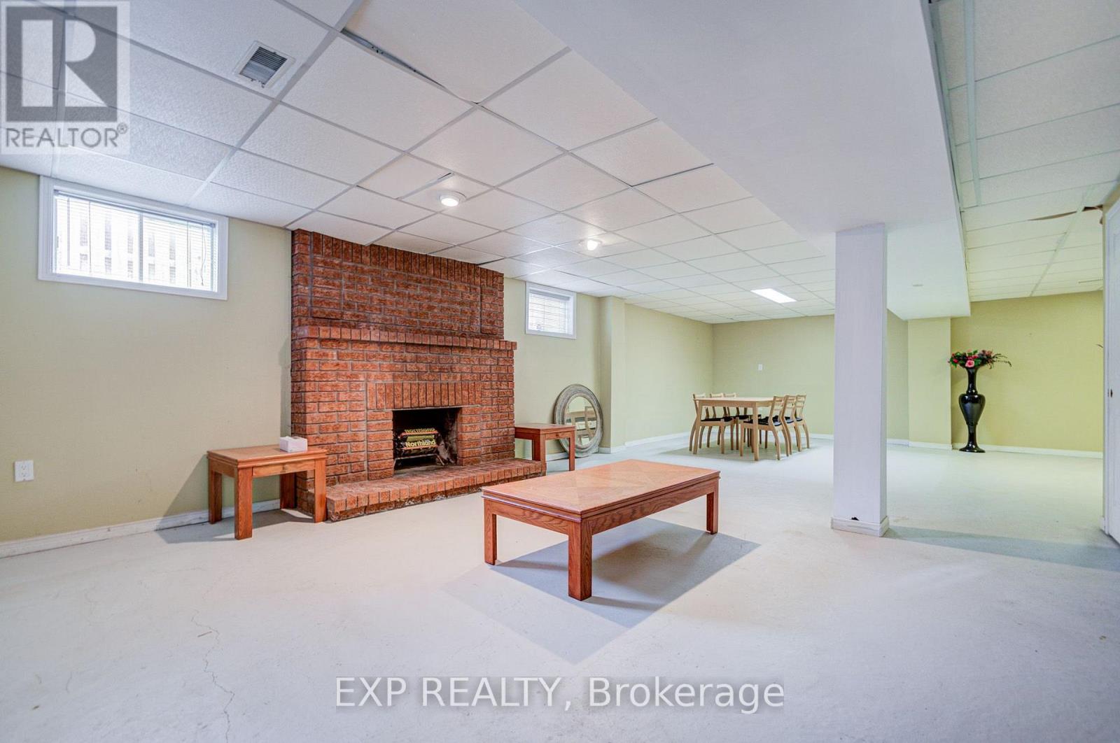 46 EDEN AVENUE - 30