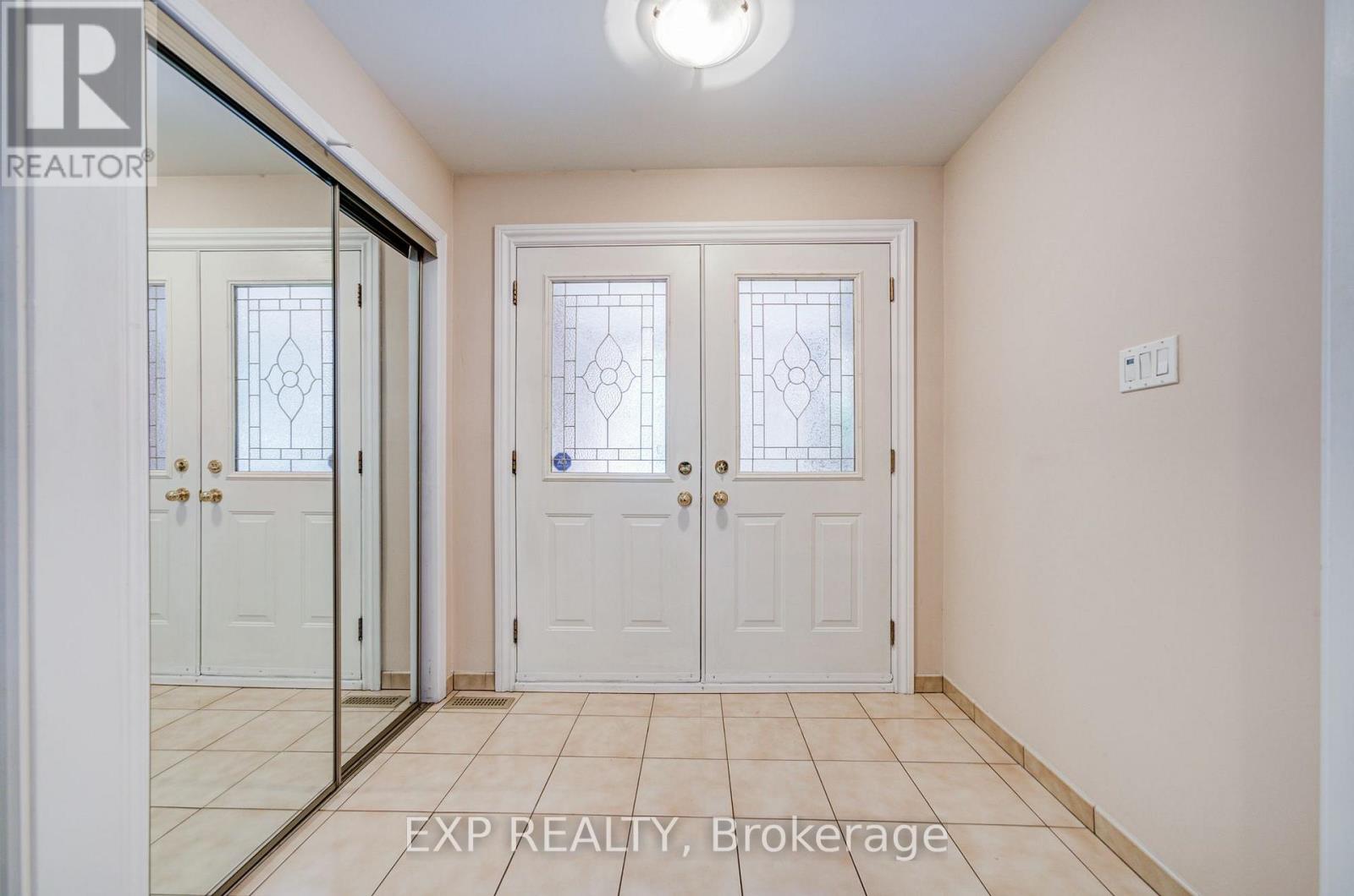 46 EDEN AVENUE - 4