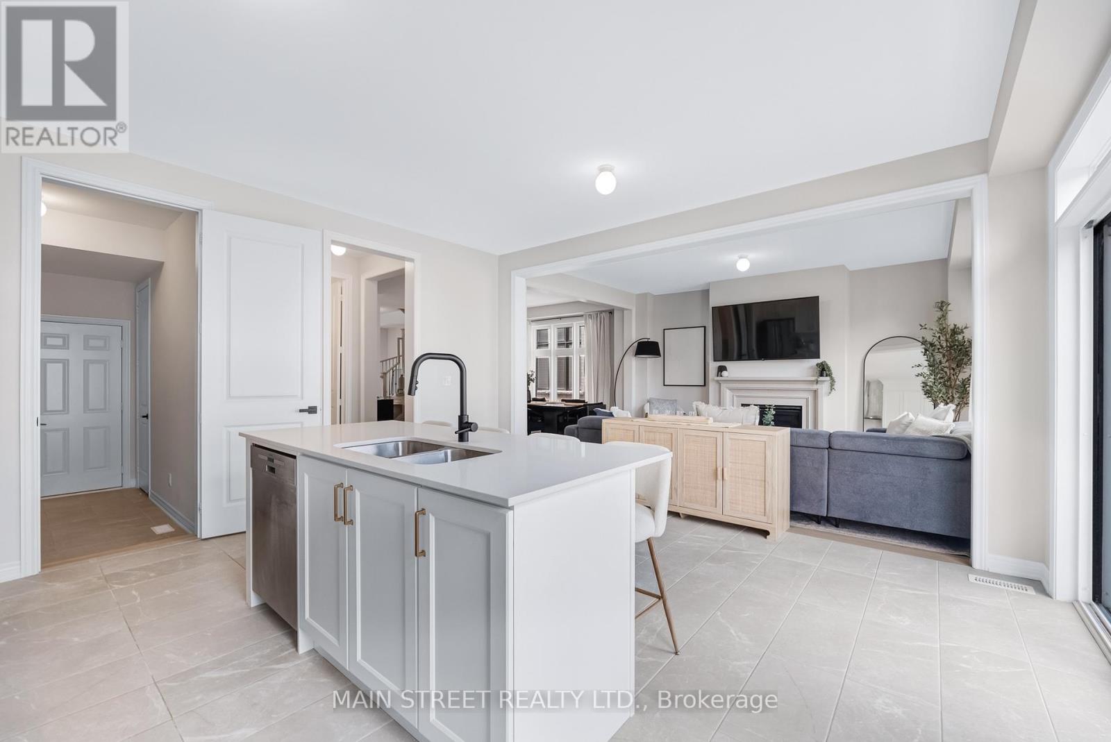 15 AINSLIE HILL CRESCENT - 17