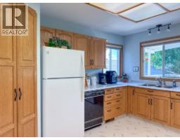 Living room - 7797 16th Street, Grand Forks, BC V0H1H0 Photo 16