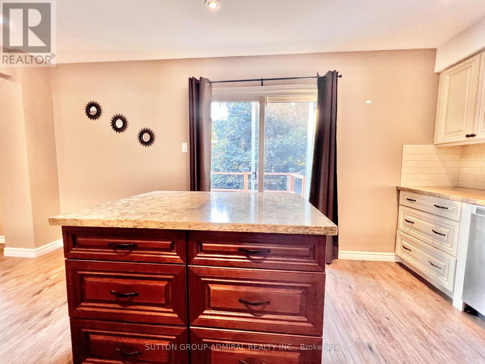 71 TRILLIUM CRESCENT - 6