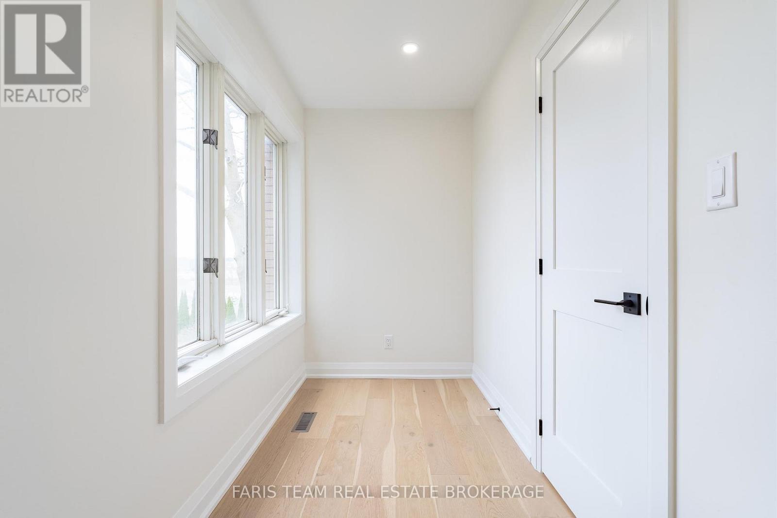 58 WOODCREST ROAD - 20