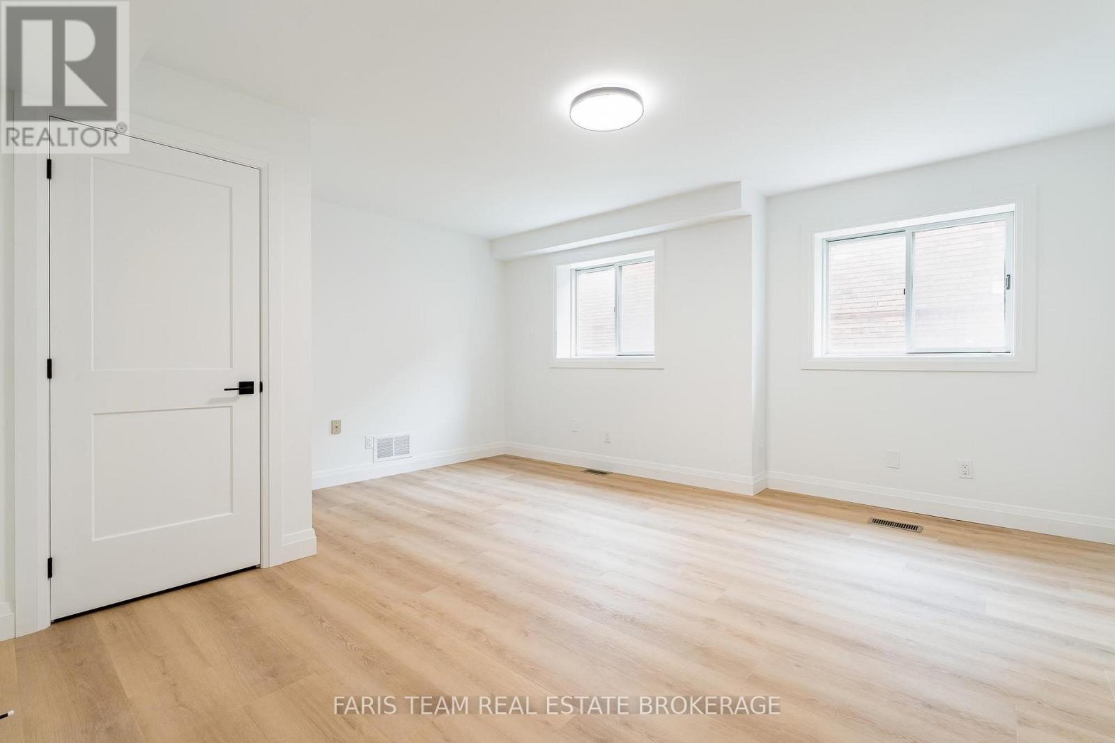 58 WOODCREST ROAD - 34