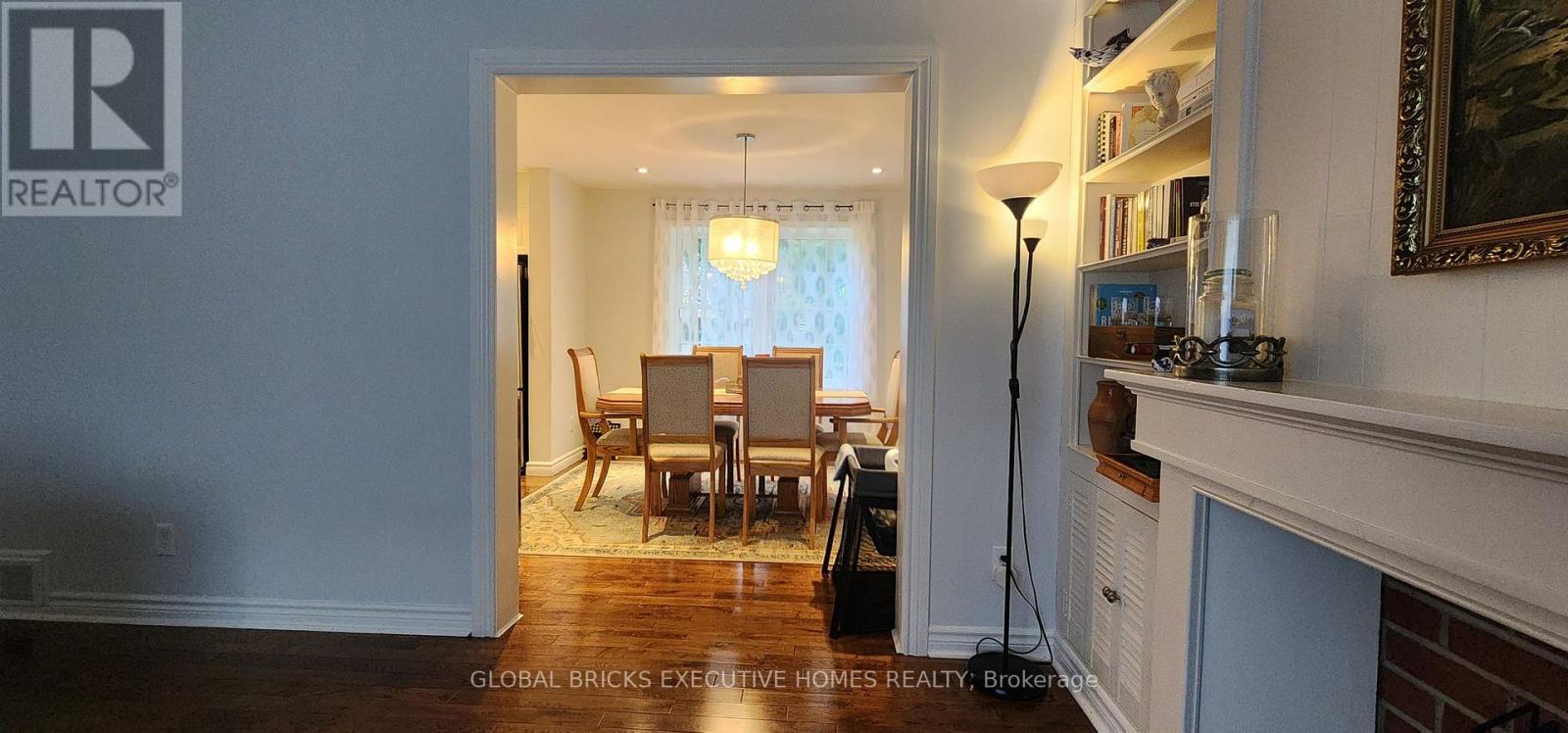 23 WHITEFRIARS DRIVE - 6