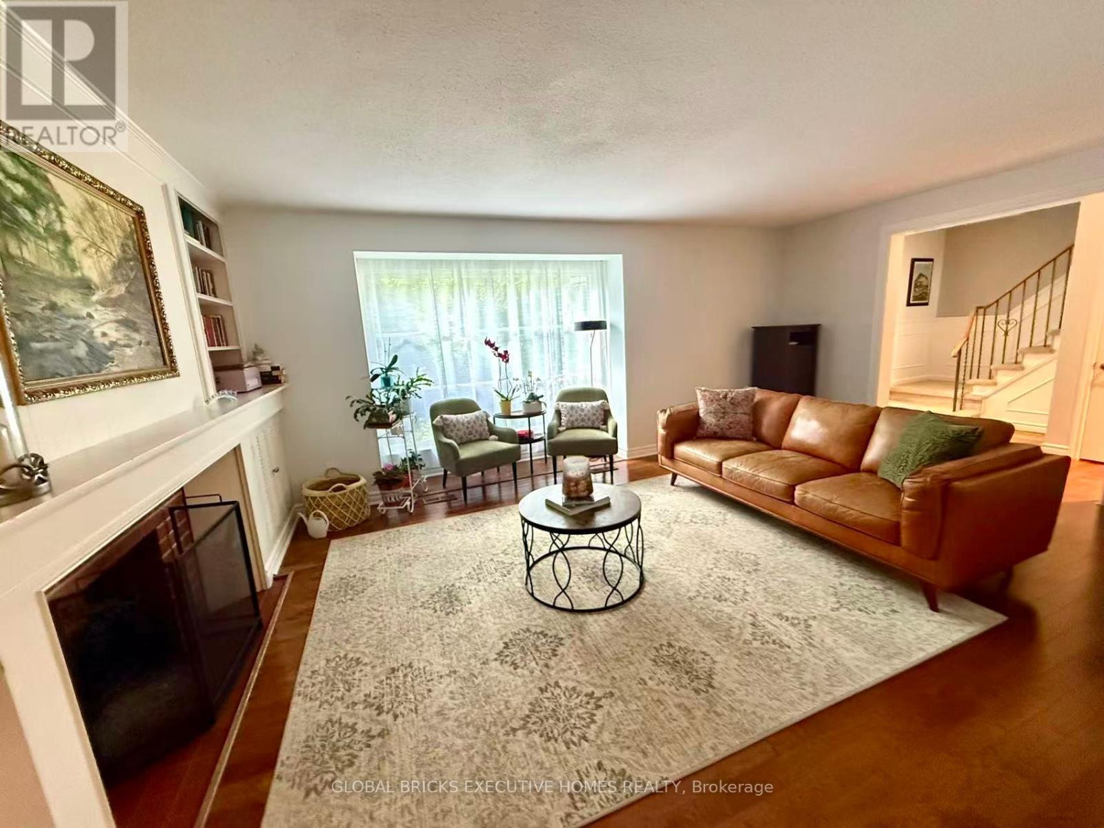 23 WHITEFRIARS DRIVE - 9