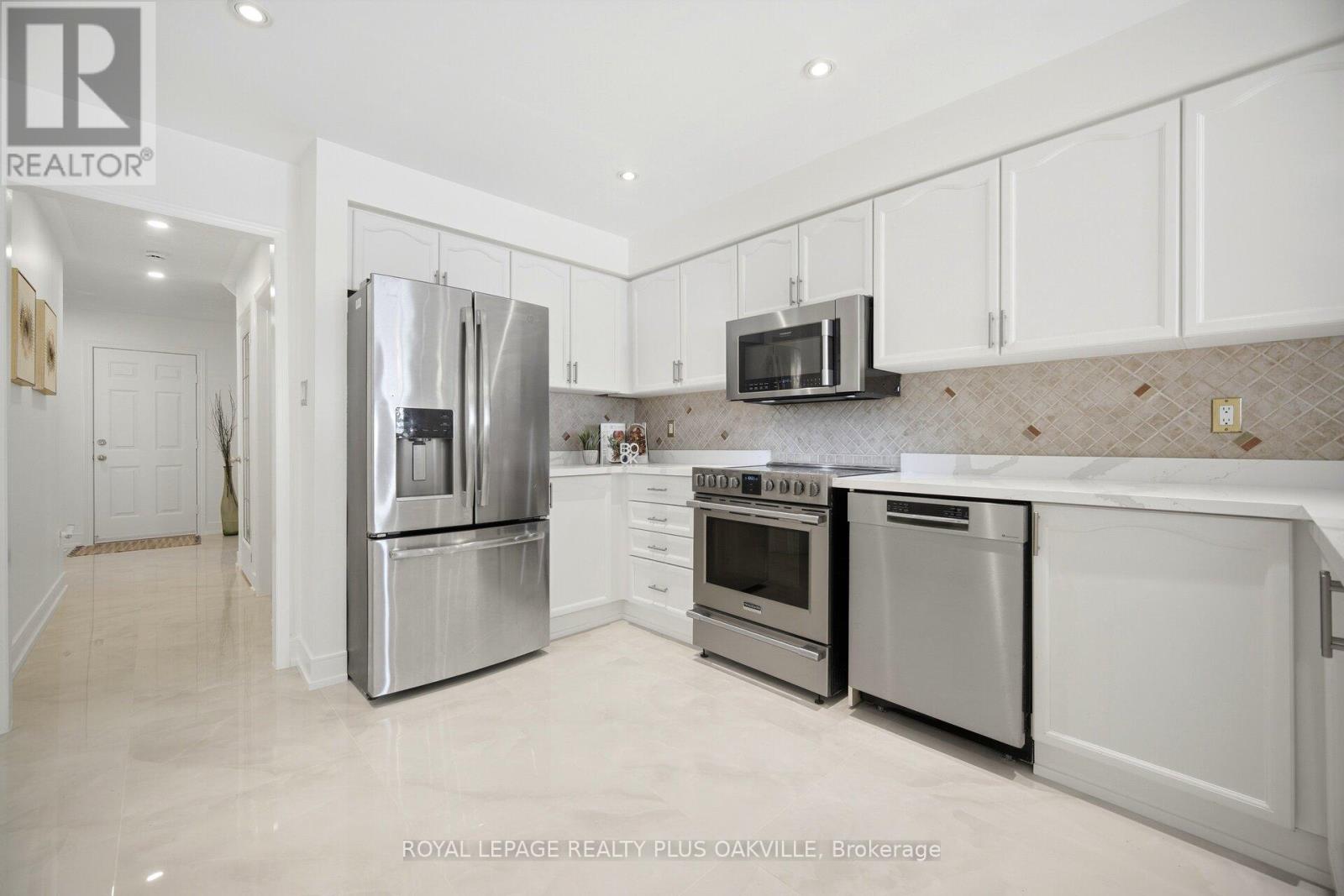 5275 RUPERTS GATE DRIVE - 16