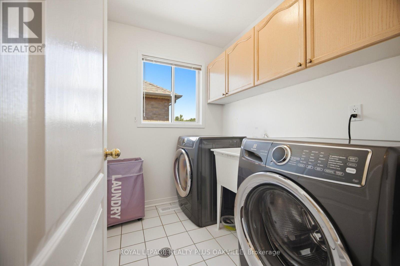 5275 RUPERTS GATE DRIVE - 33