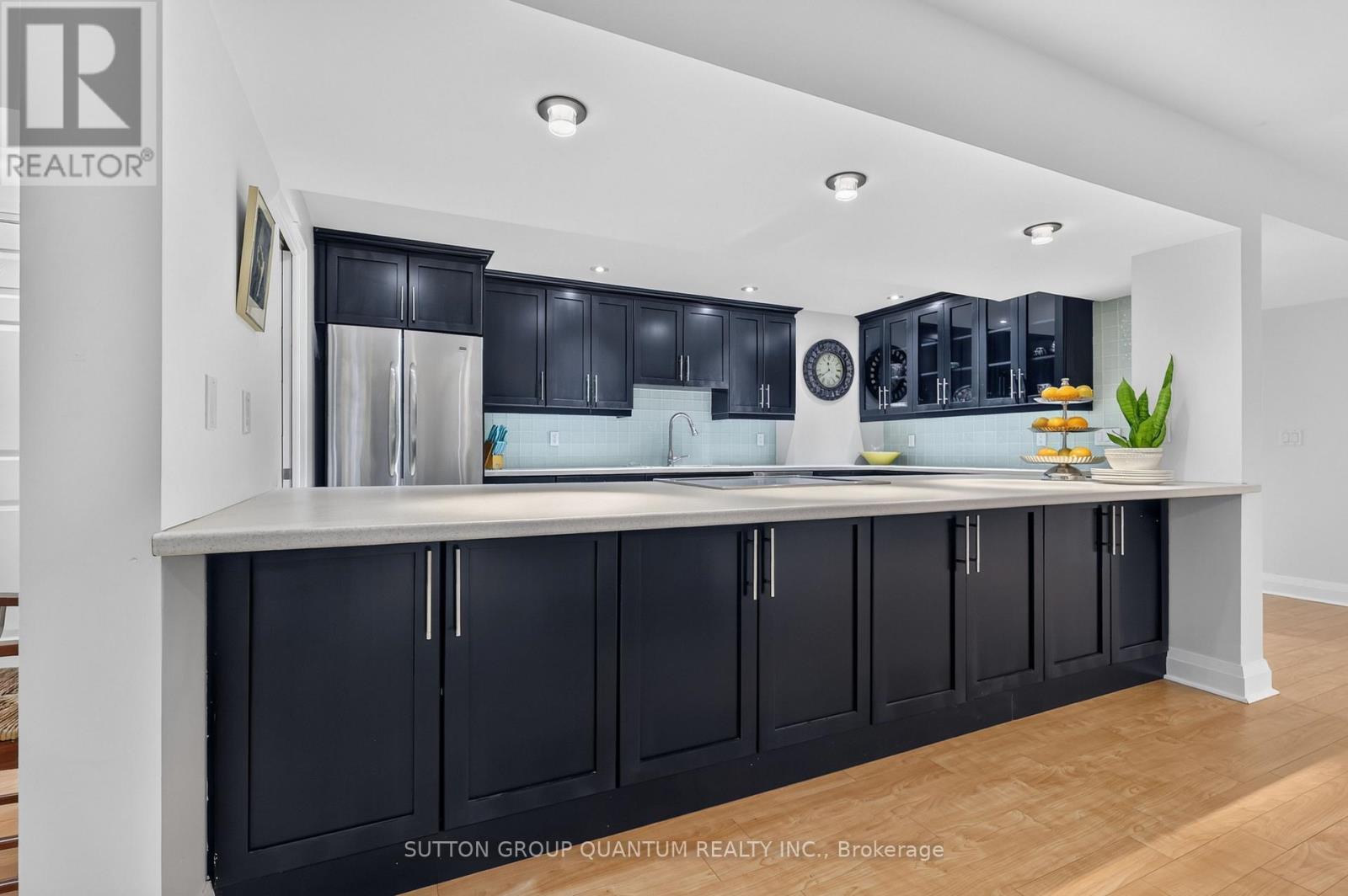 2233 ONEIDA CRESCENT - 20