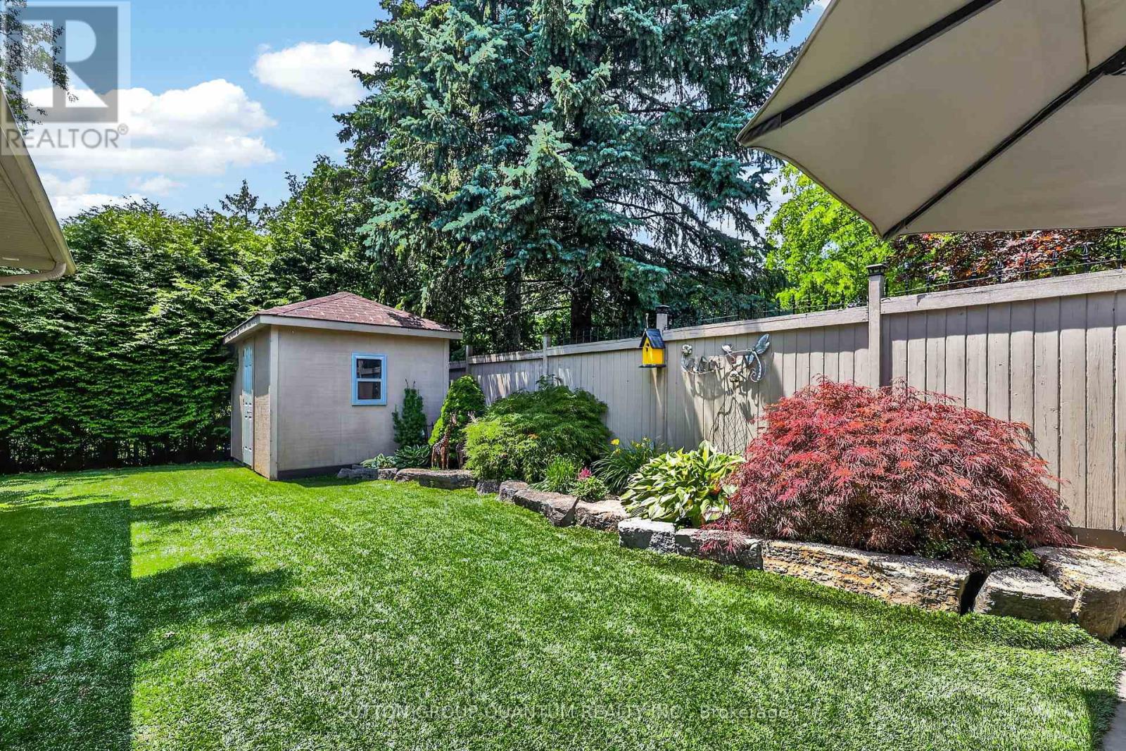 2233 ONEIDA CRESCENT - 29