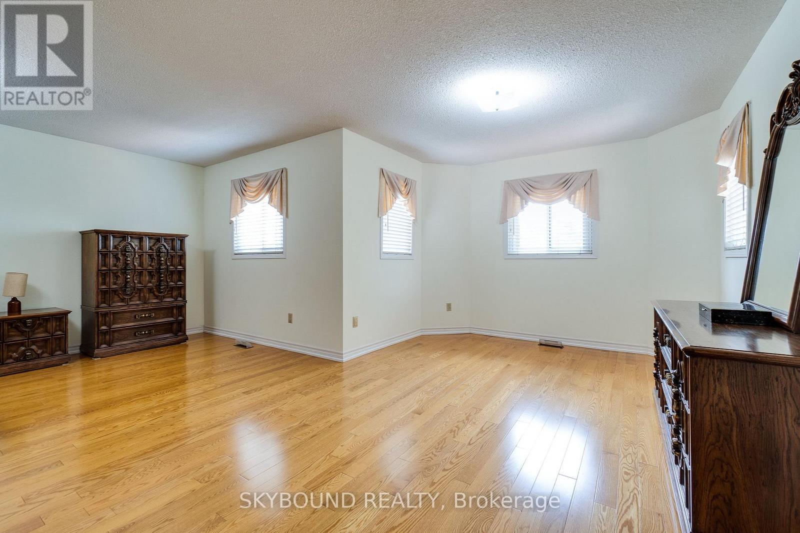 6304 CULMORE CRESCENT - 33