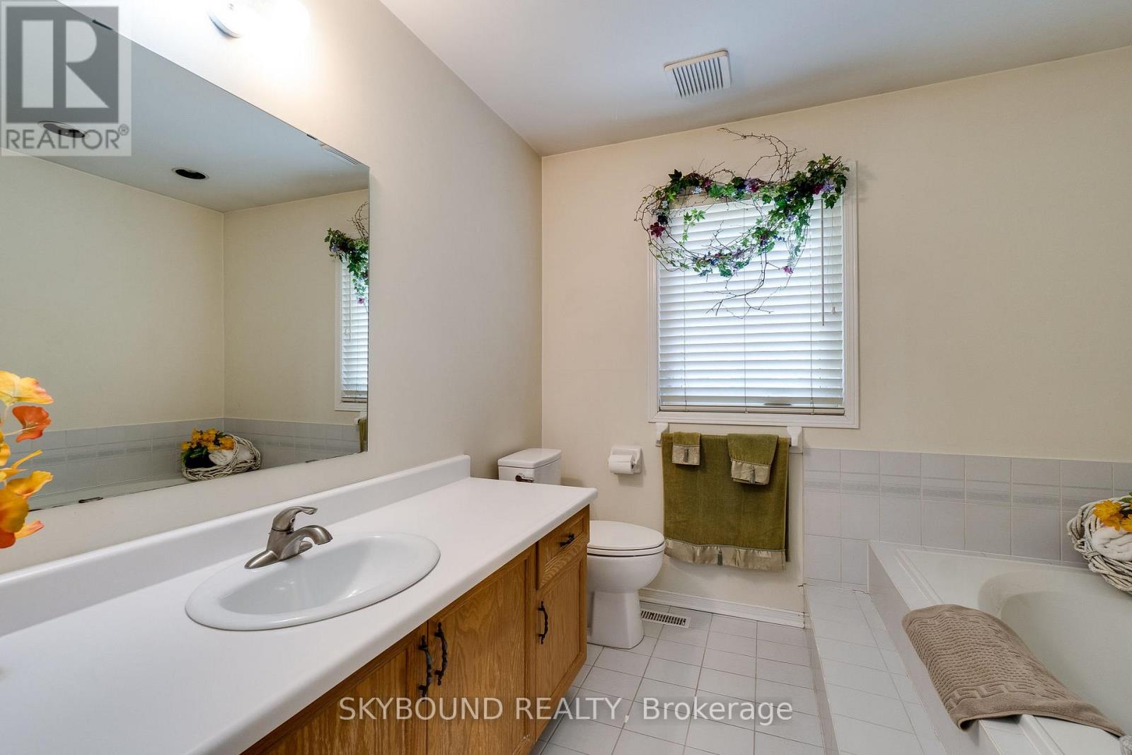 6304 CULMORE CRESCENT - 35