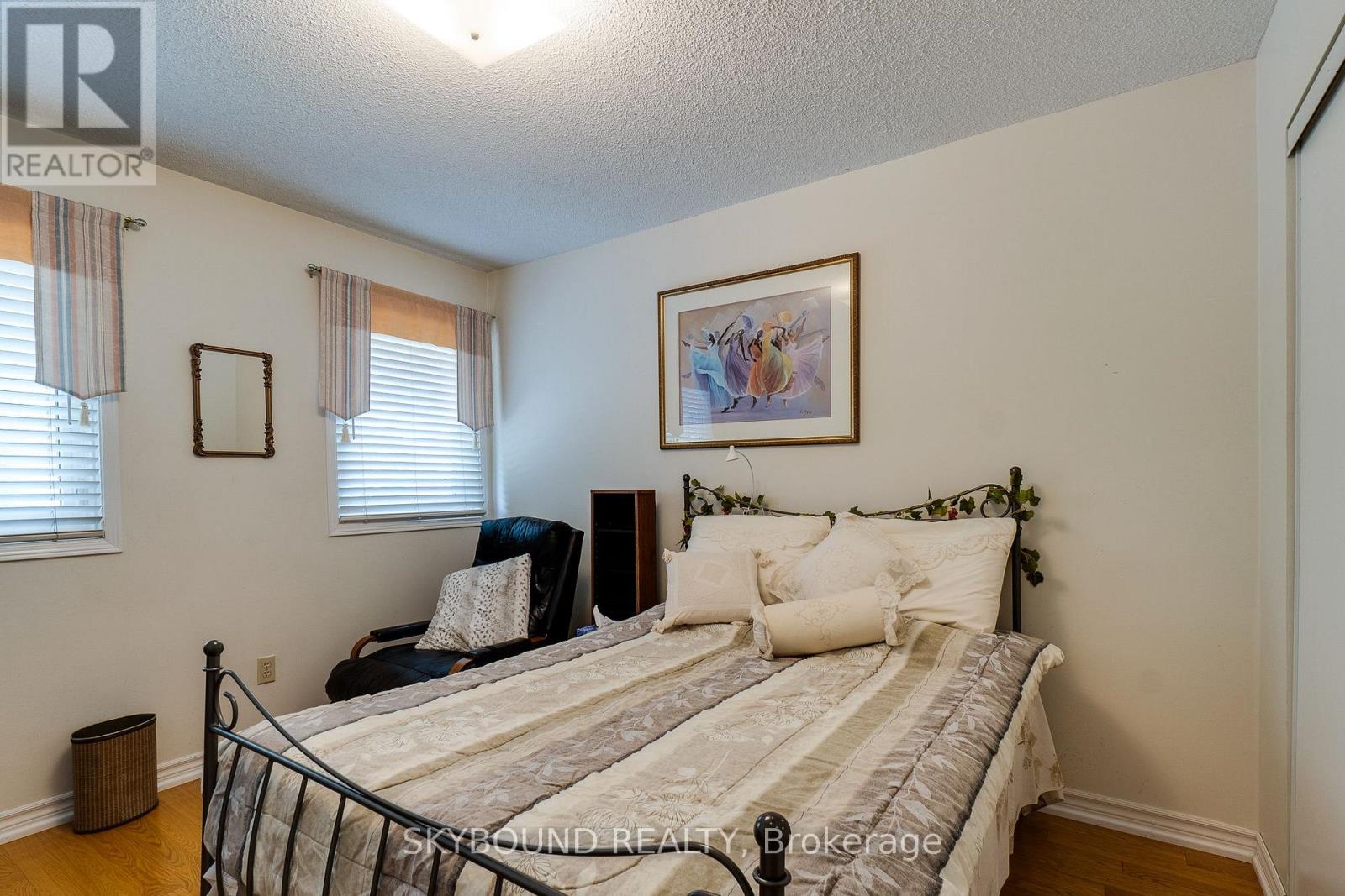 6304 CULMORE CRESCENT - 43