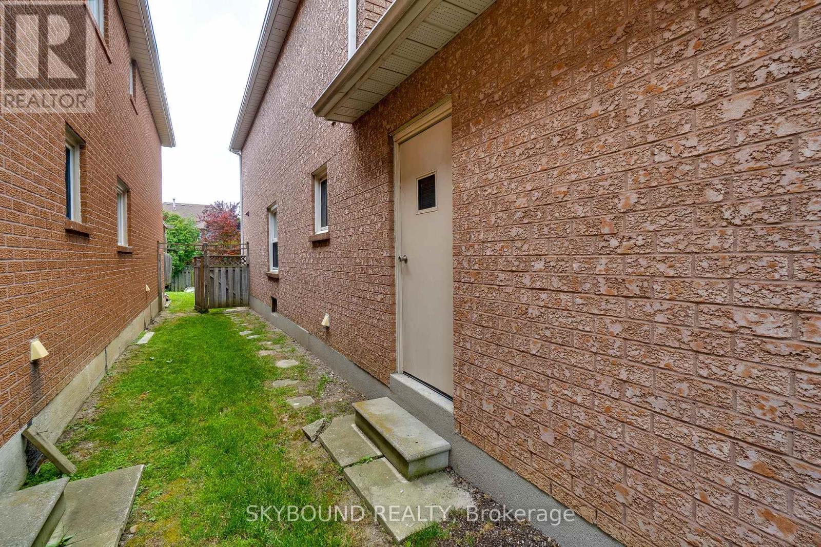 6304 CULMORE CRESCENT - 45