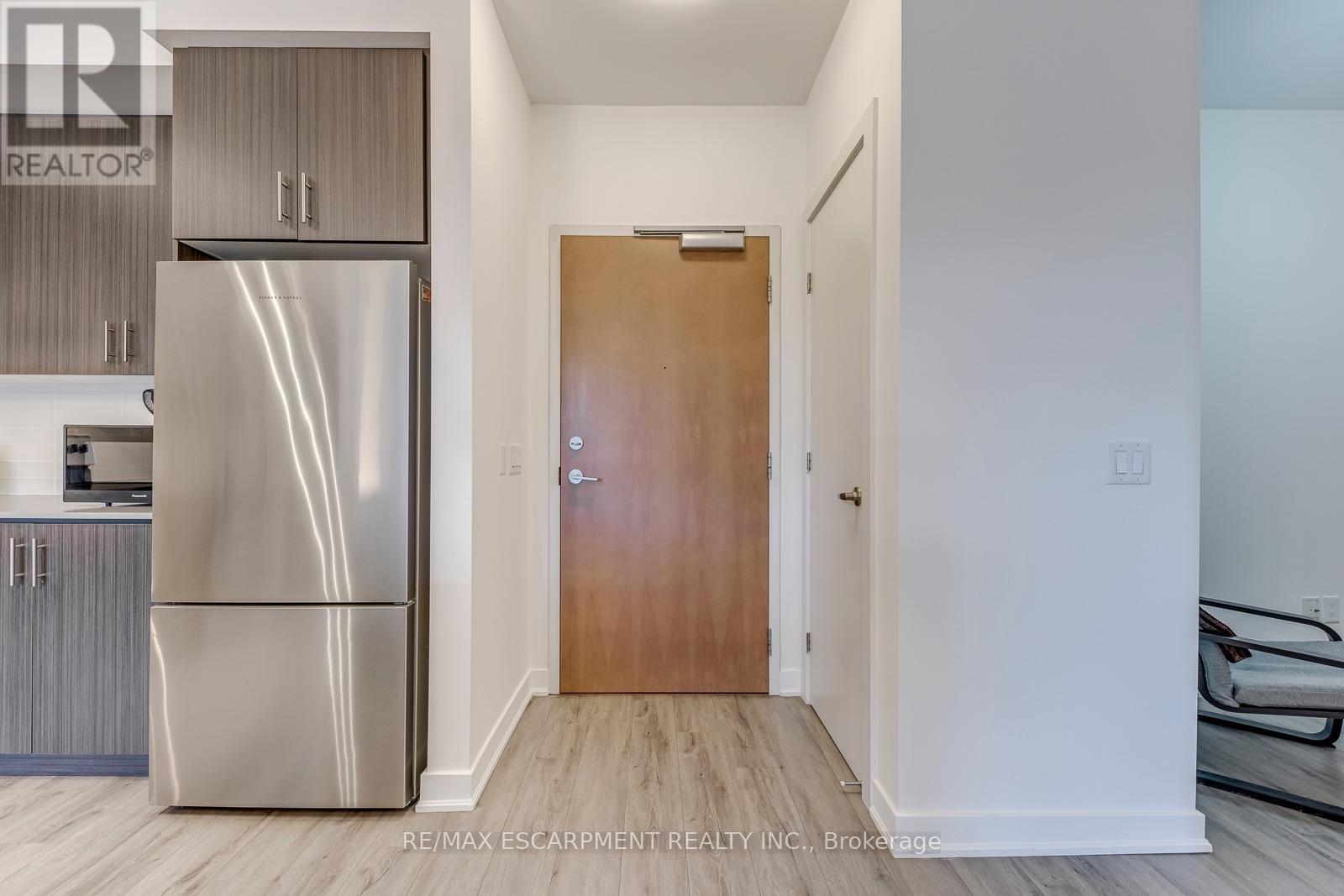 #303 320 PLAINS ROAD E - 9