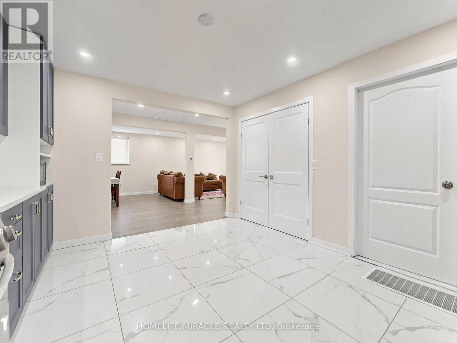 3694 BRANDON GATE DRIVE - 18