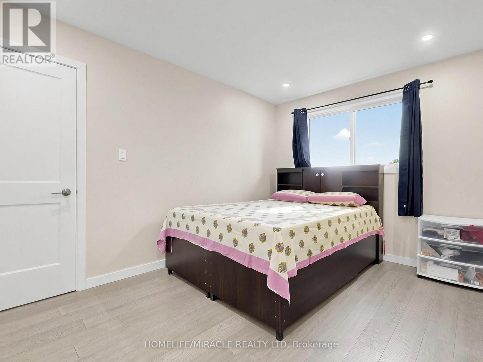 3694 BRANDON GATE DRIVE - 23