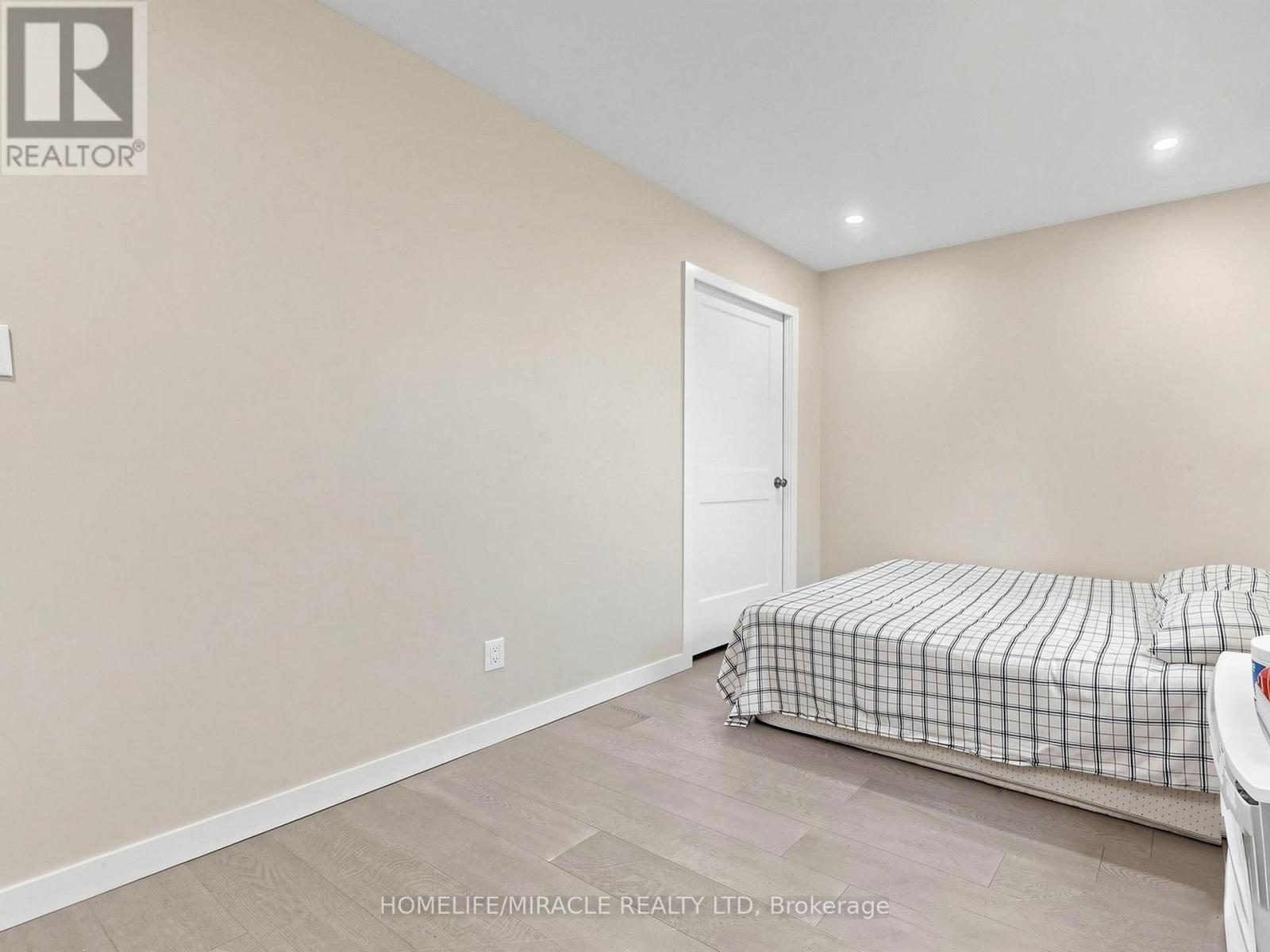 3694 BRANDON GATE DRIVE - 26