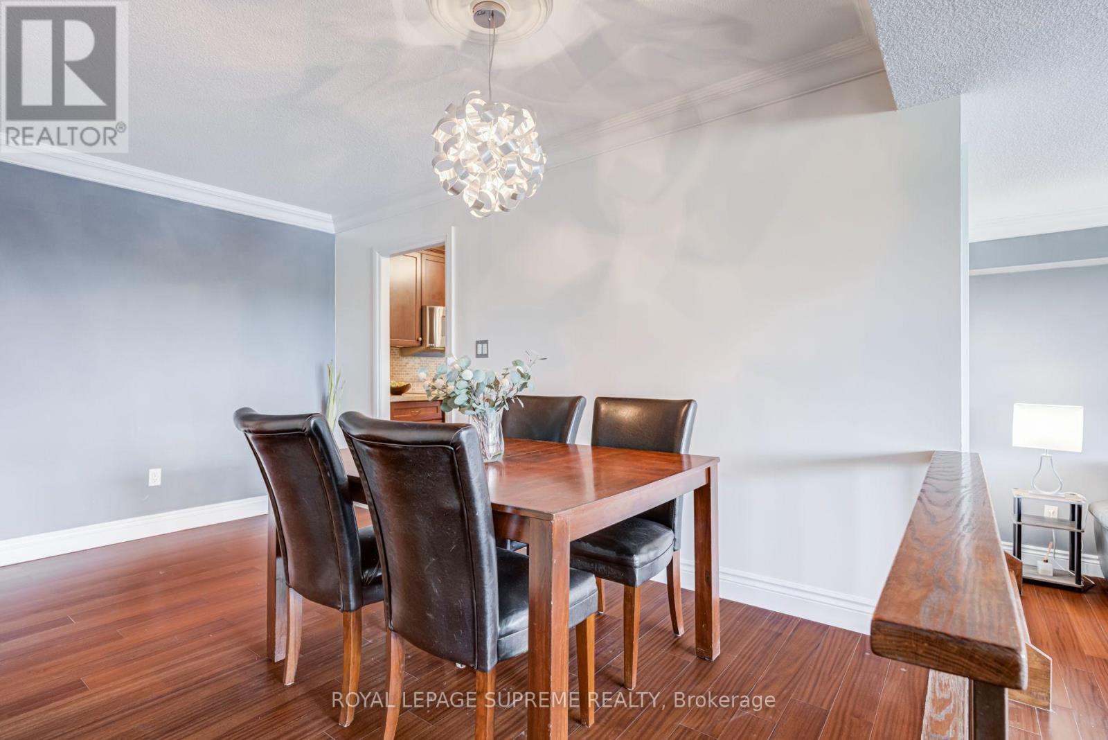 #305 250 SCARLETT ROAD - 14