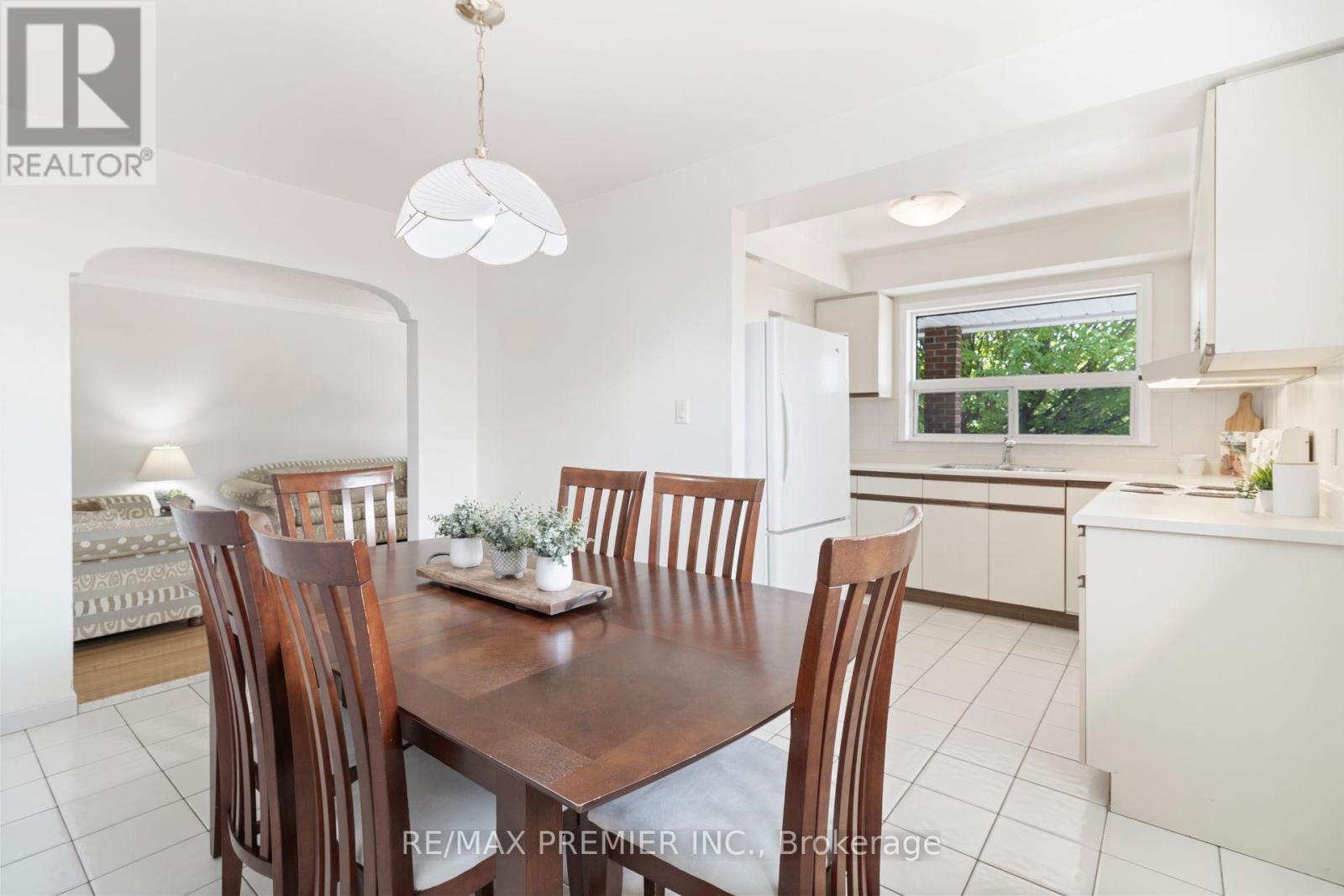 30 FORTHBRIDGE CRESCENT - 11