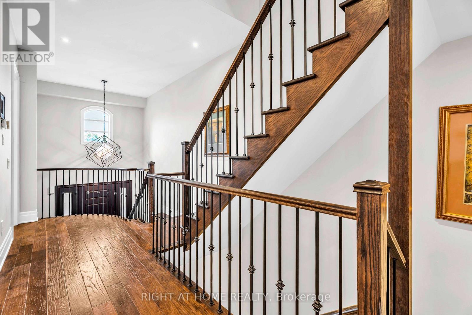 184 DORVAL DRIVE - 11