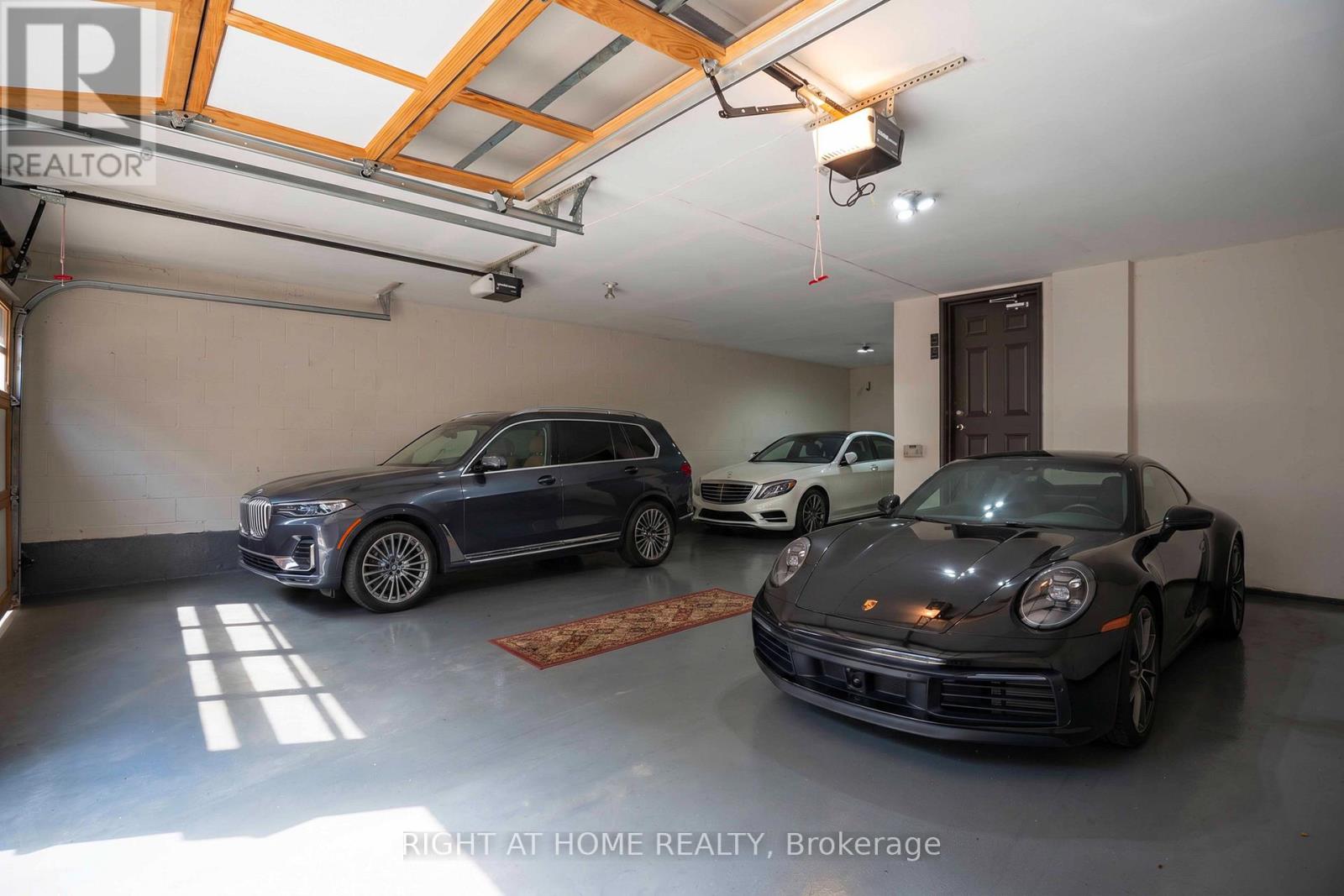 184 DORVAL DRIVE - 27