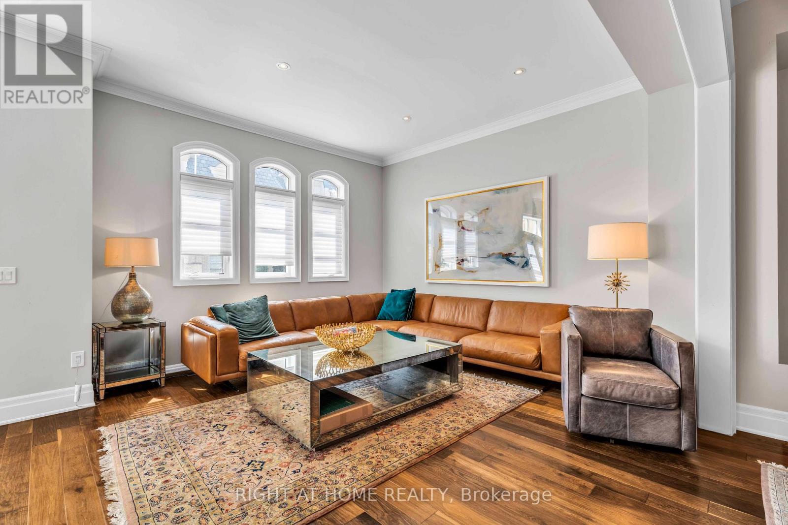 184 DORVAL DRIVE - 7