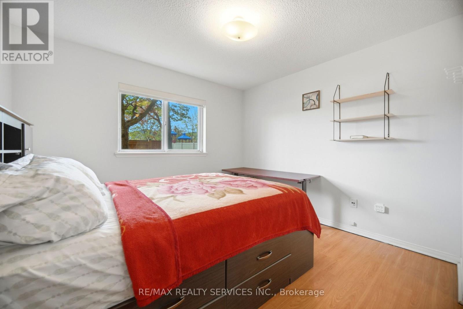 #110A 211 FORUM DRIVE - 18