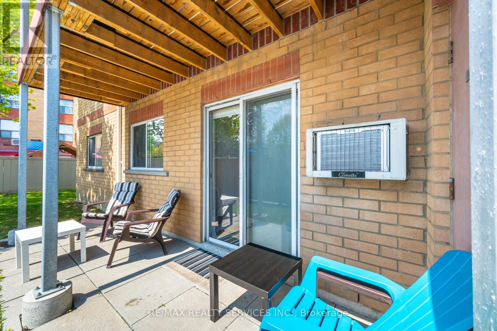 #110A 211 FORUM DRIVE - 28