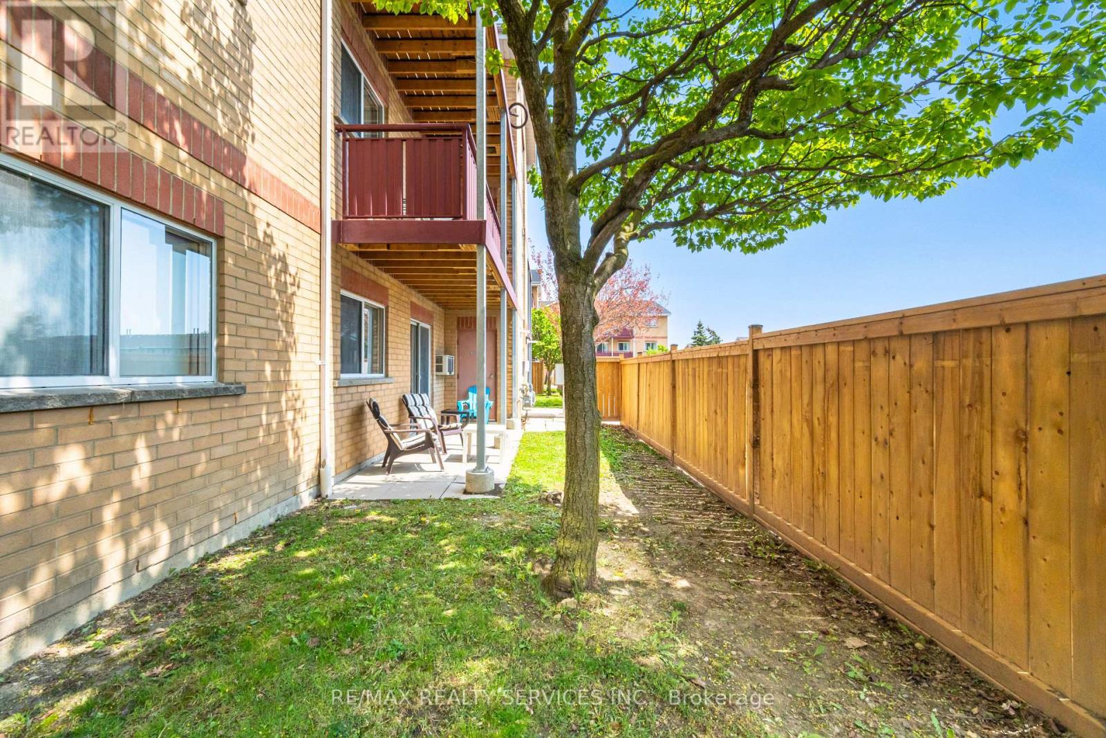 #110A 211 FORUM DRIVE - 31