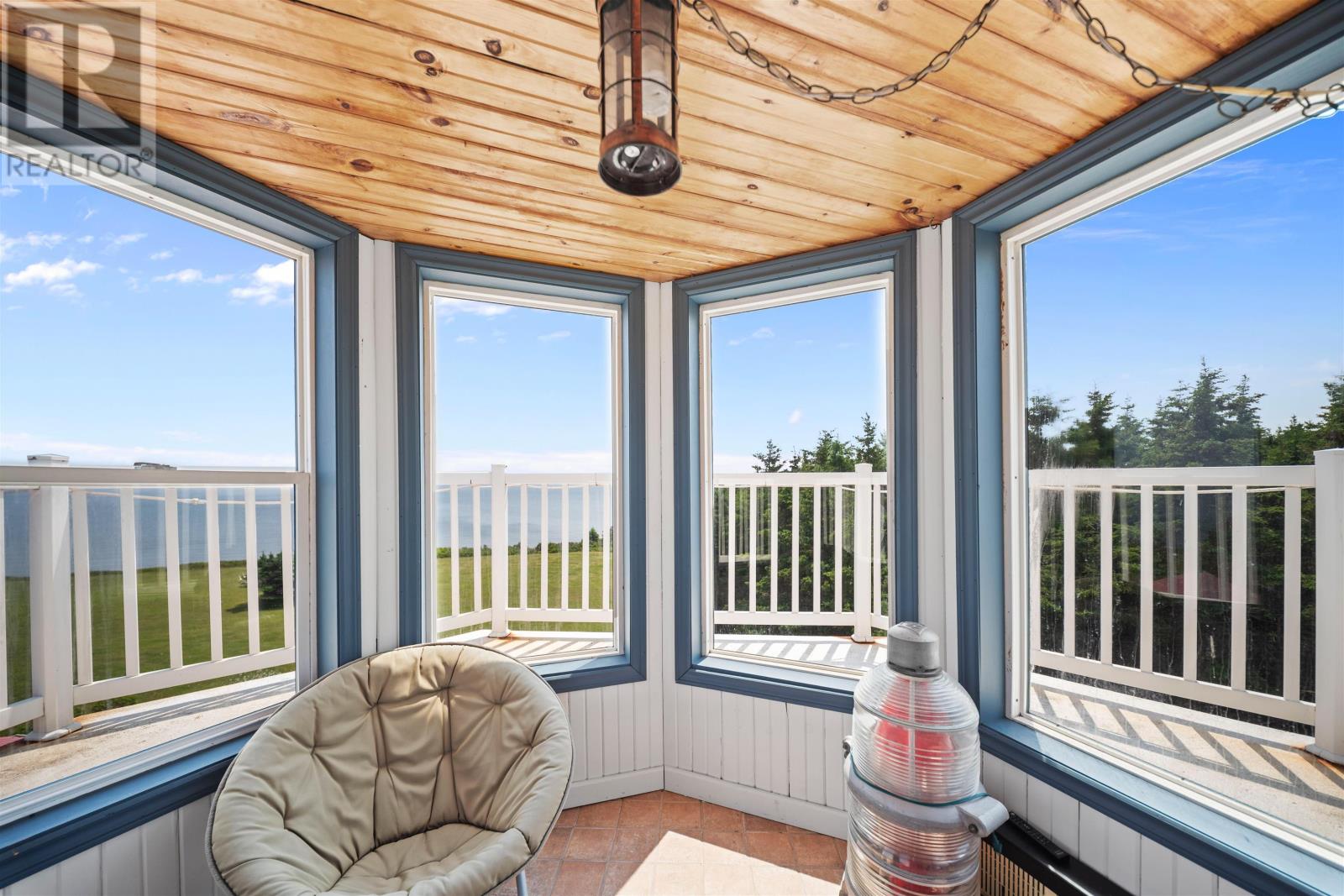 122 Travalot Drive - 25