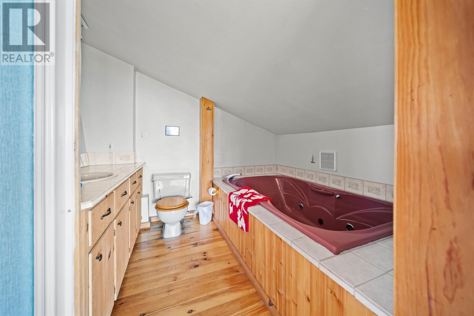 122 Travalot Drive - 32