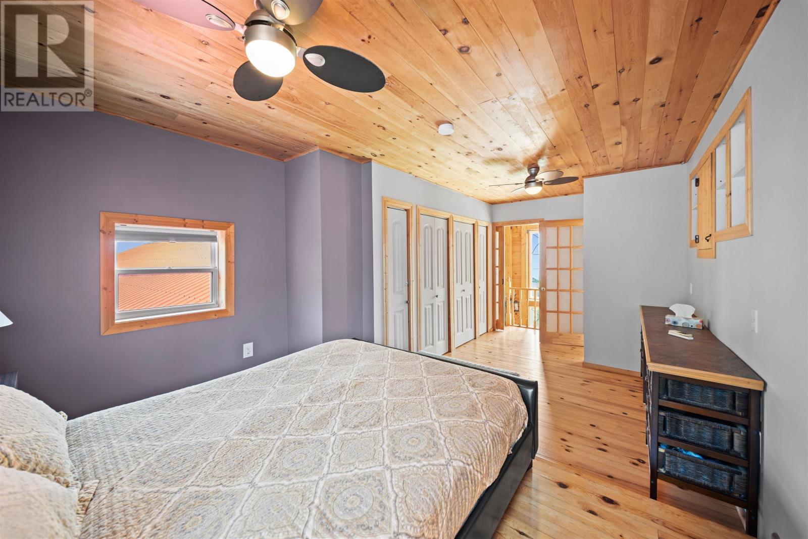 122 Travalot Drive - 35