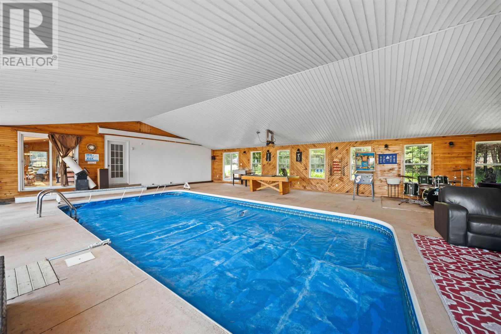 122 Travalot Drive - 43