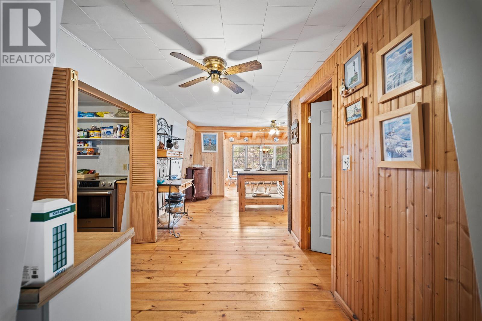 122 Travalot Drive - 8