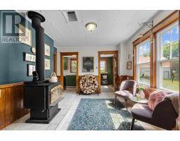 Sunroom - 2630 Trans Canada  Rte 1 Highway, Flat River, PE C0A1R0 Photo 6