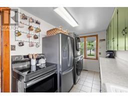Bath (# pieces 1-6) - 2630 Trans Canada  Rte 1 Highway, Flat River, PE C0A1R0 Photo 9