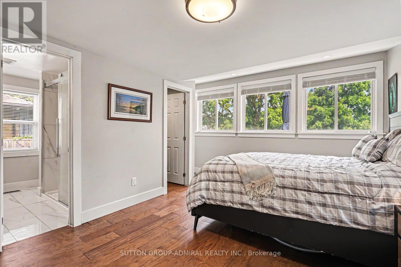 406 STIRLING AVENUE S - 11