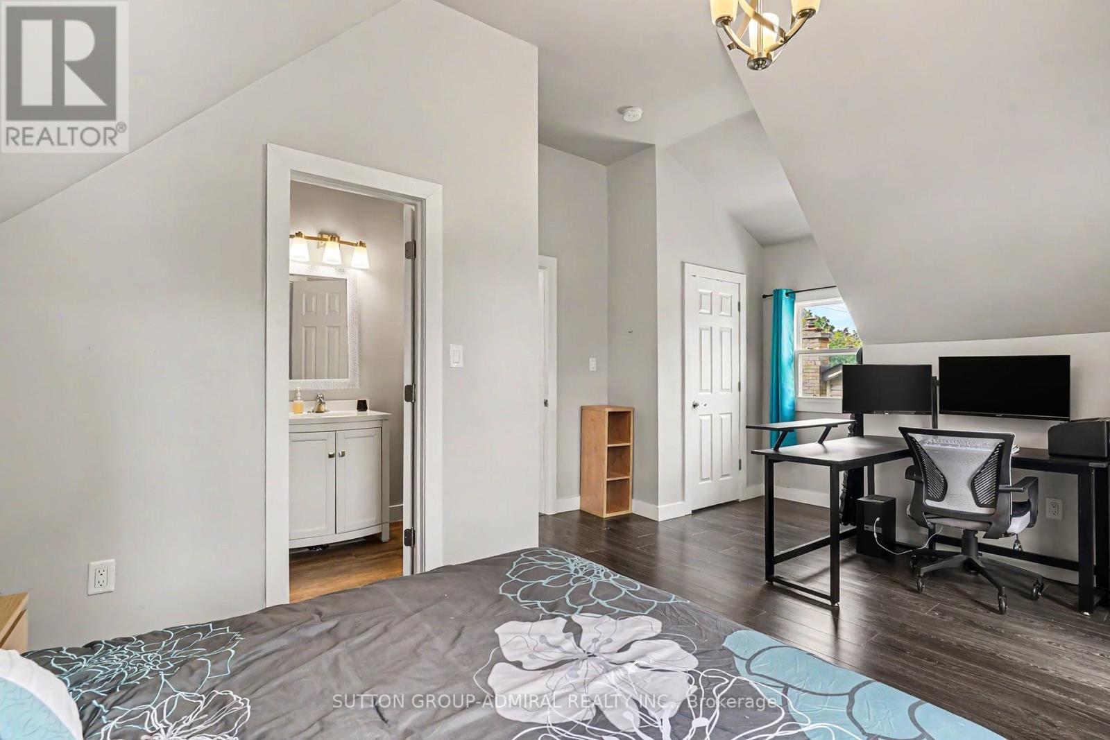 406 STIRLING AVENUE S - 14