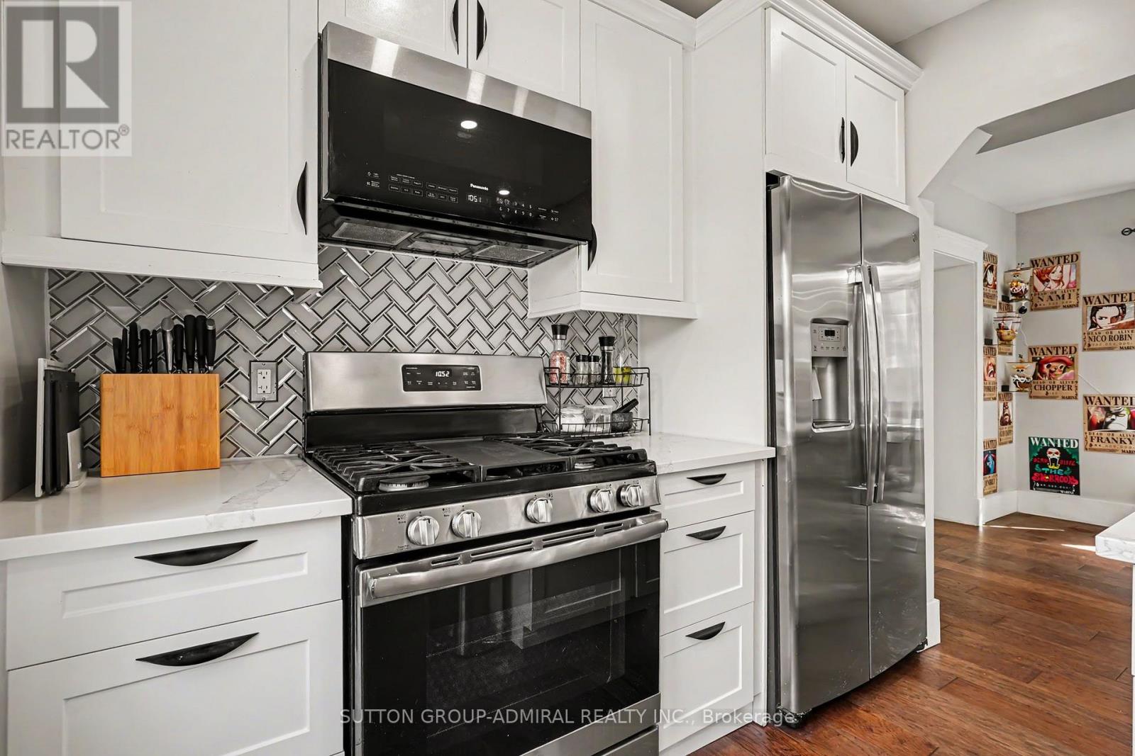 406 STIRLING AVENUE S - 9