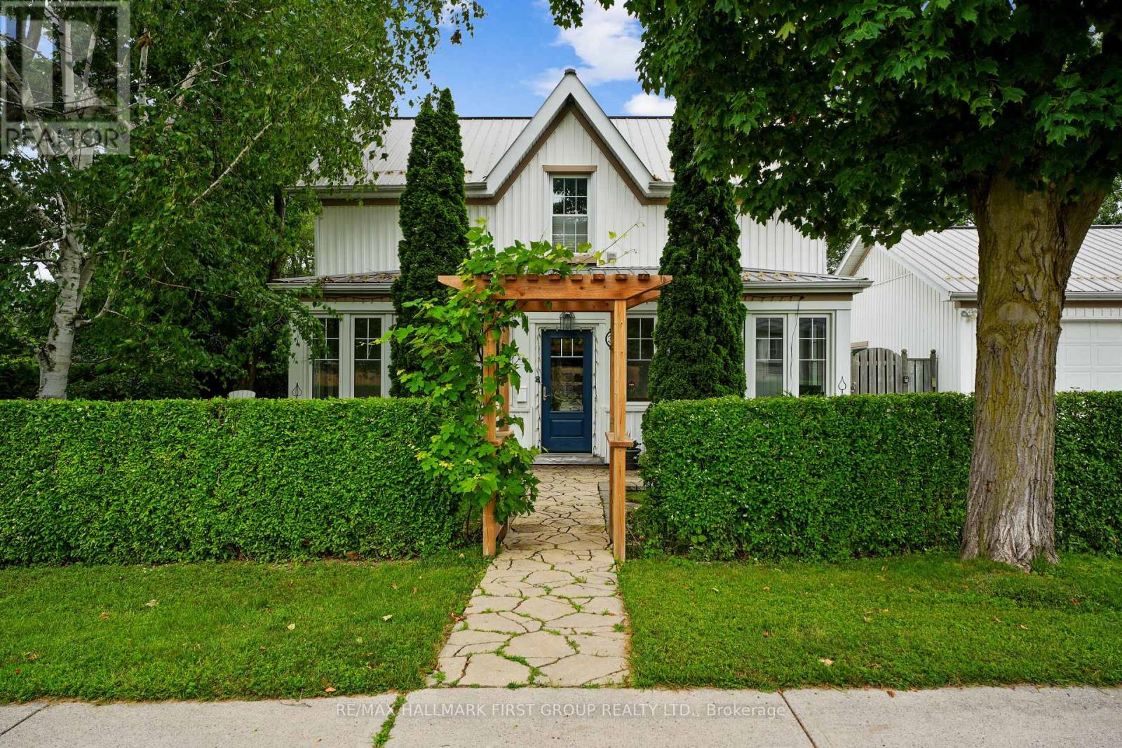 34 CROFT STREET - 1