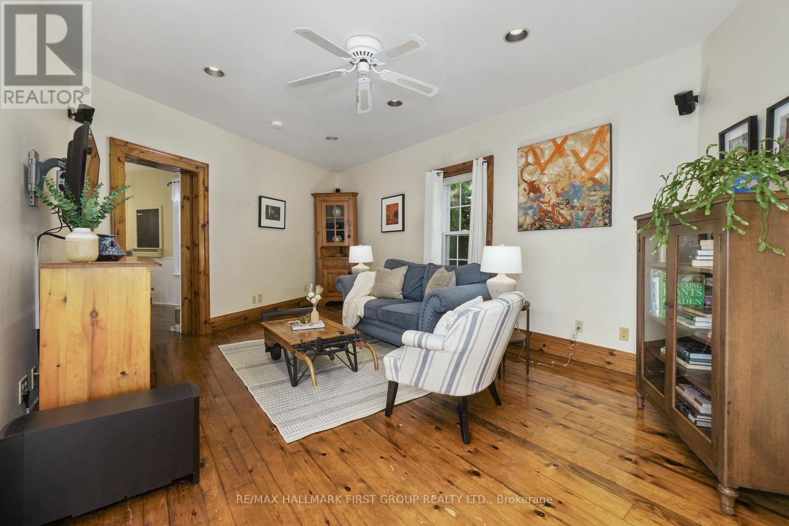 34 CROFT STREET - 23