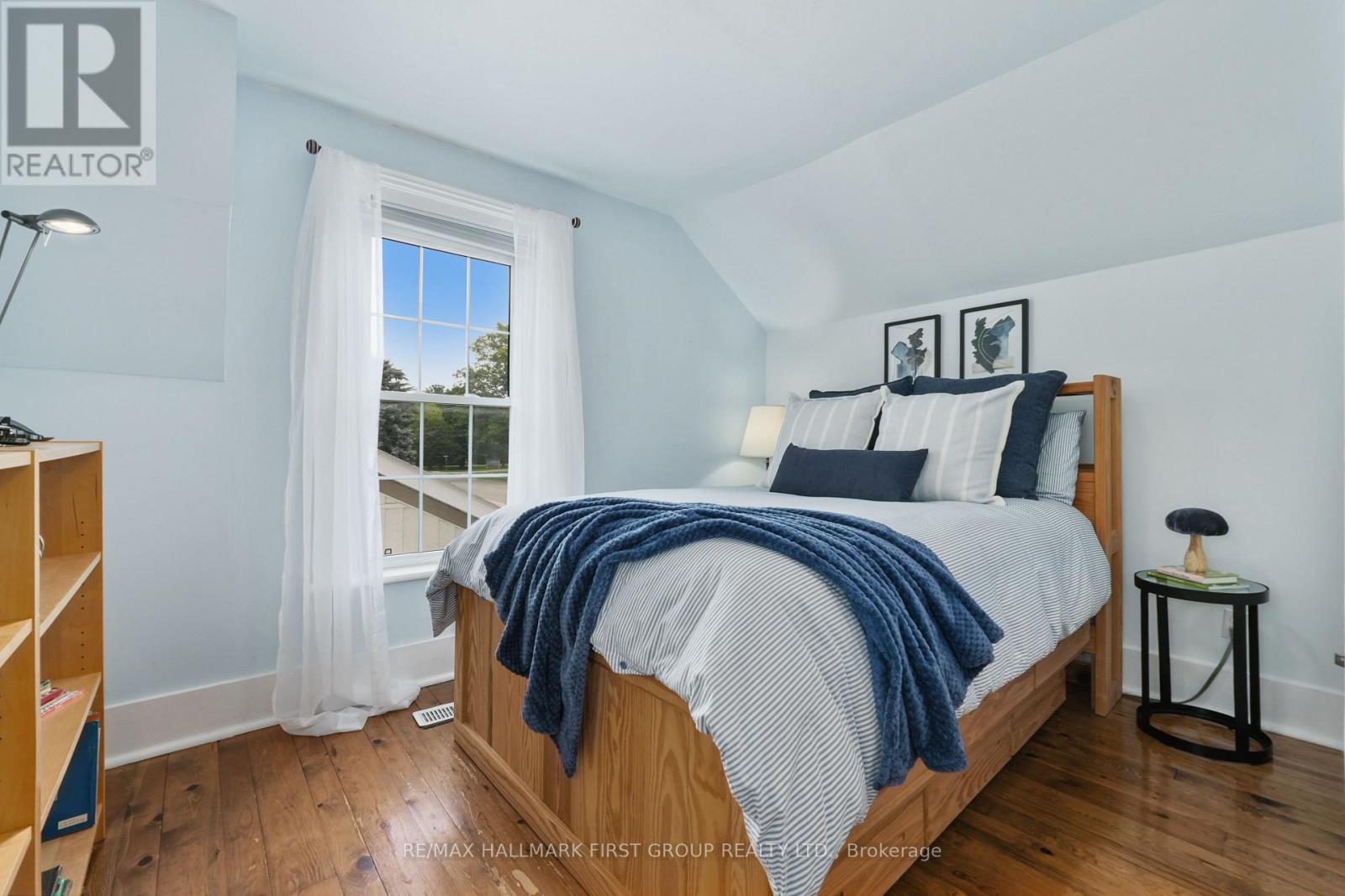 34 CROFT STREET - 30