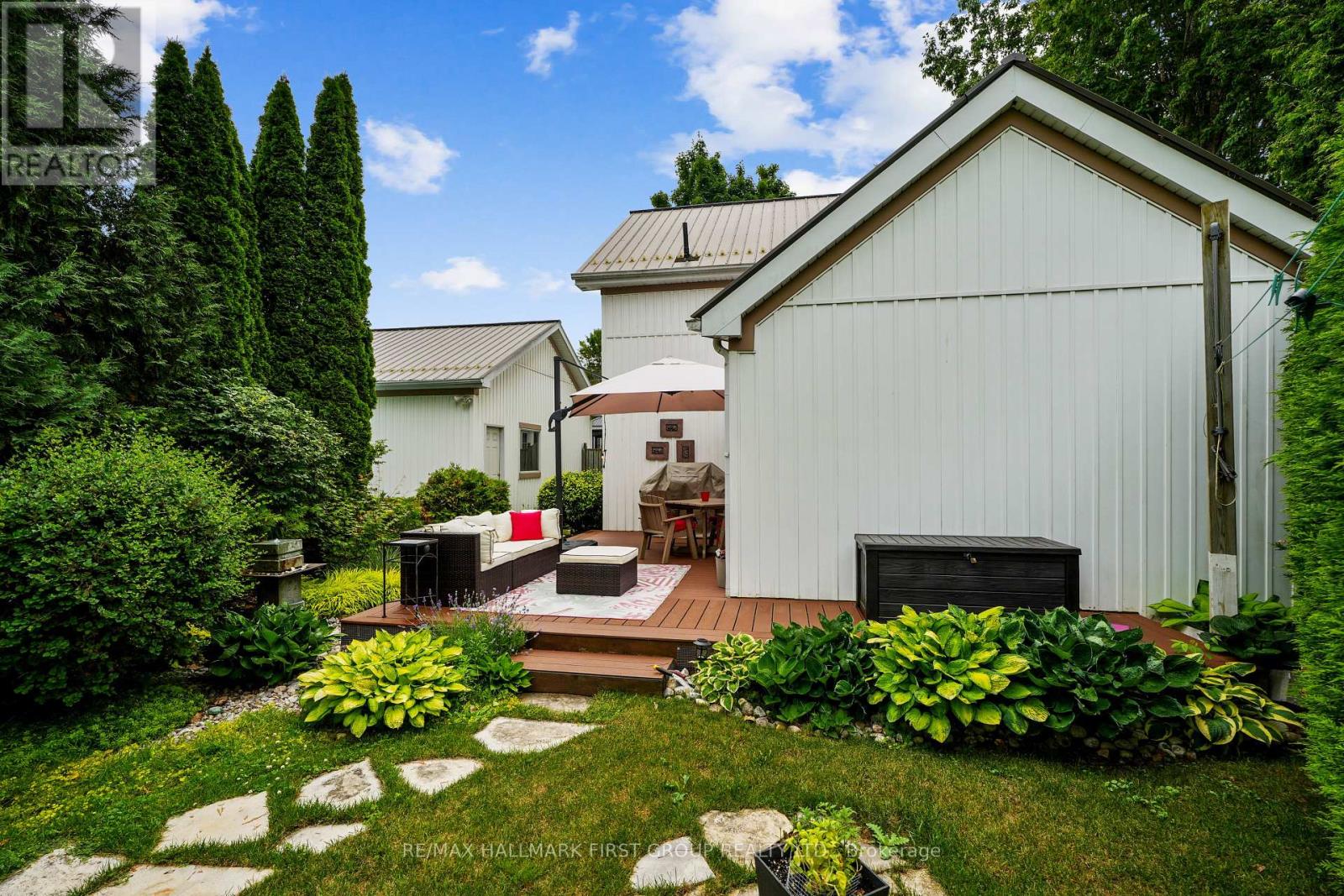 34 CROFT STREET - 35