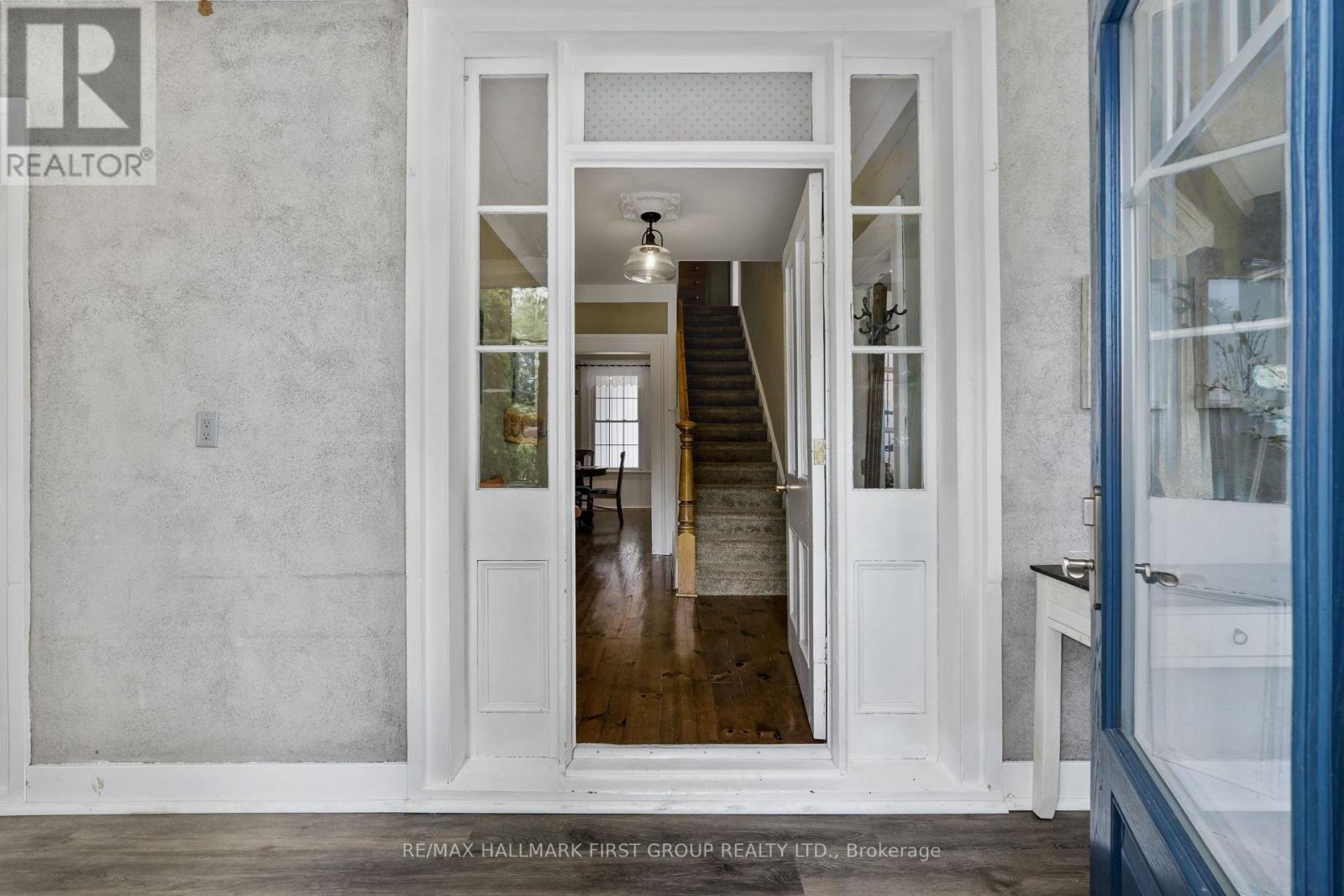 34 CROFT STREET - 5