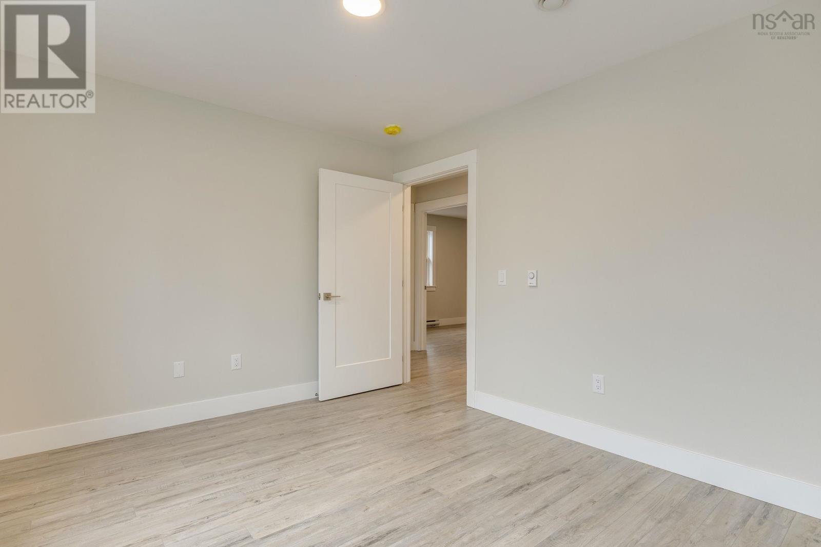 #2039 119 Flatrock Crescent - 31