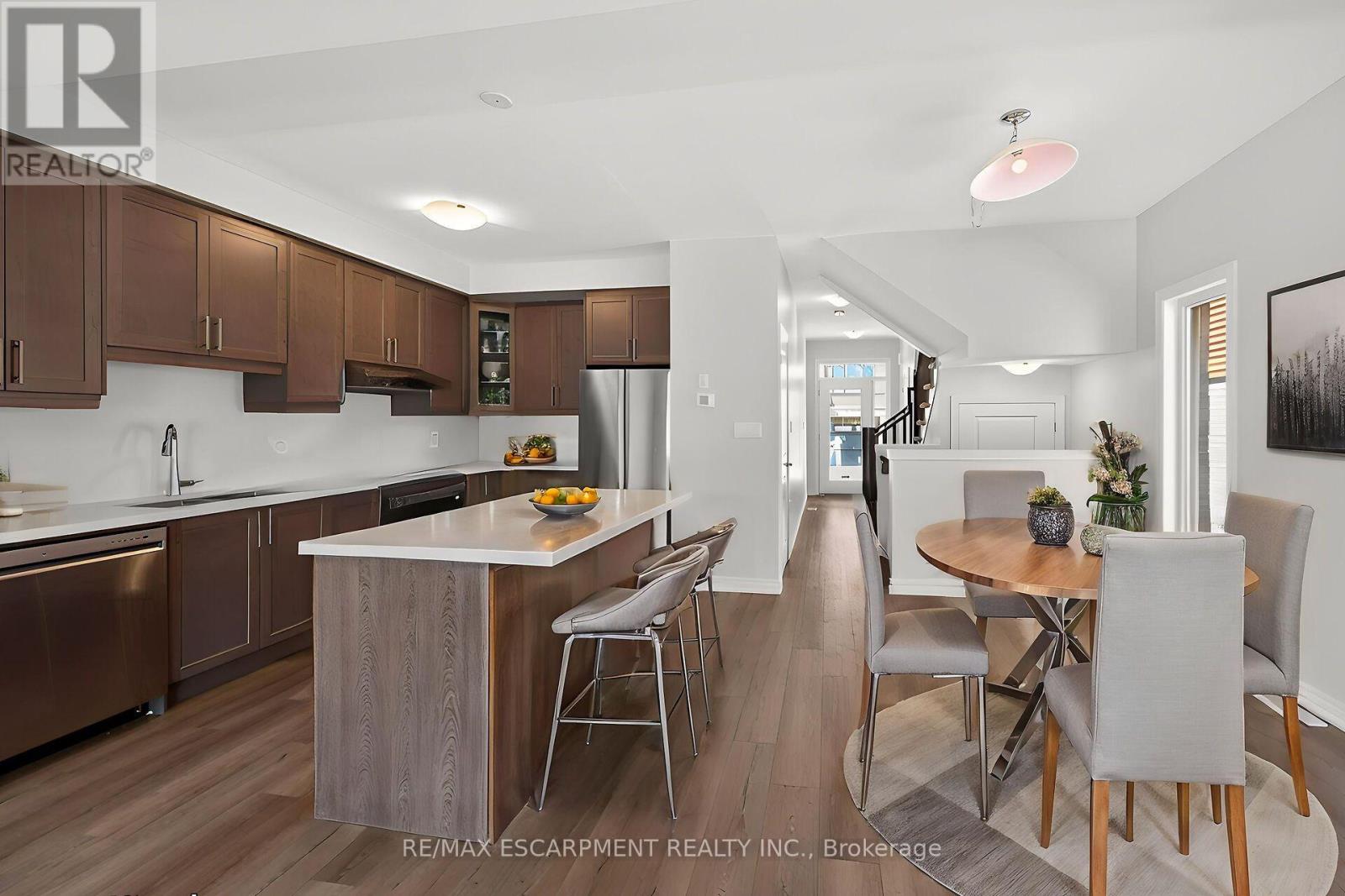 #96 120 COURT DRIVE - 12