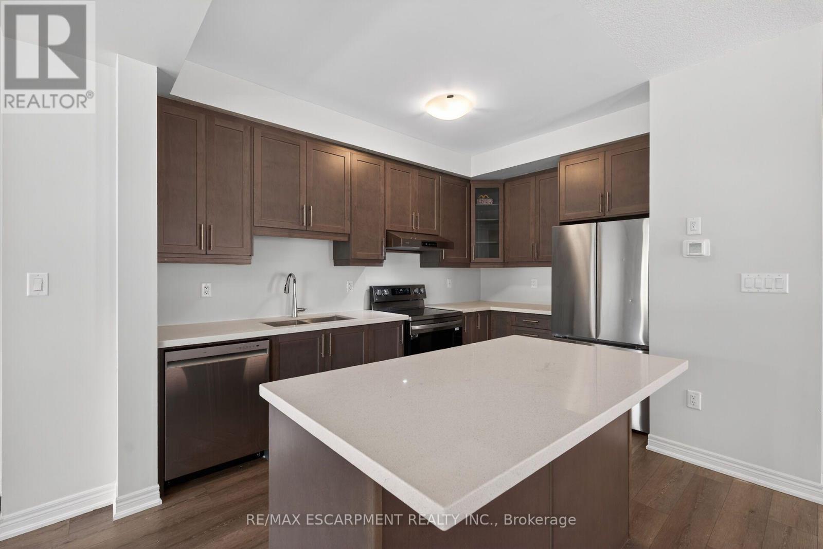 #96 120 COURT DRIVE - 13