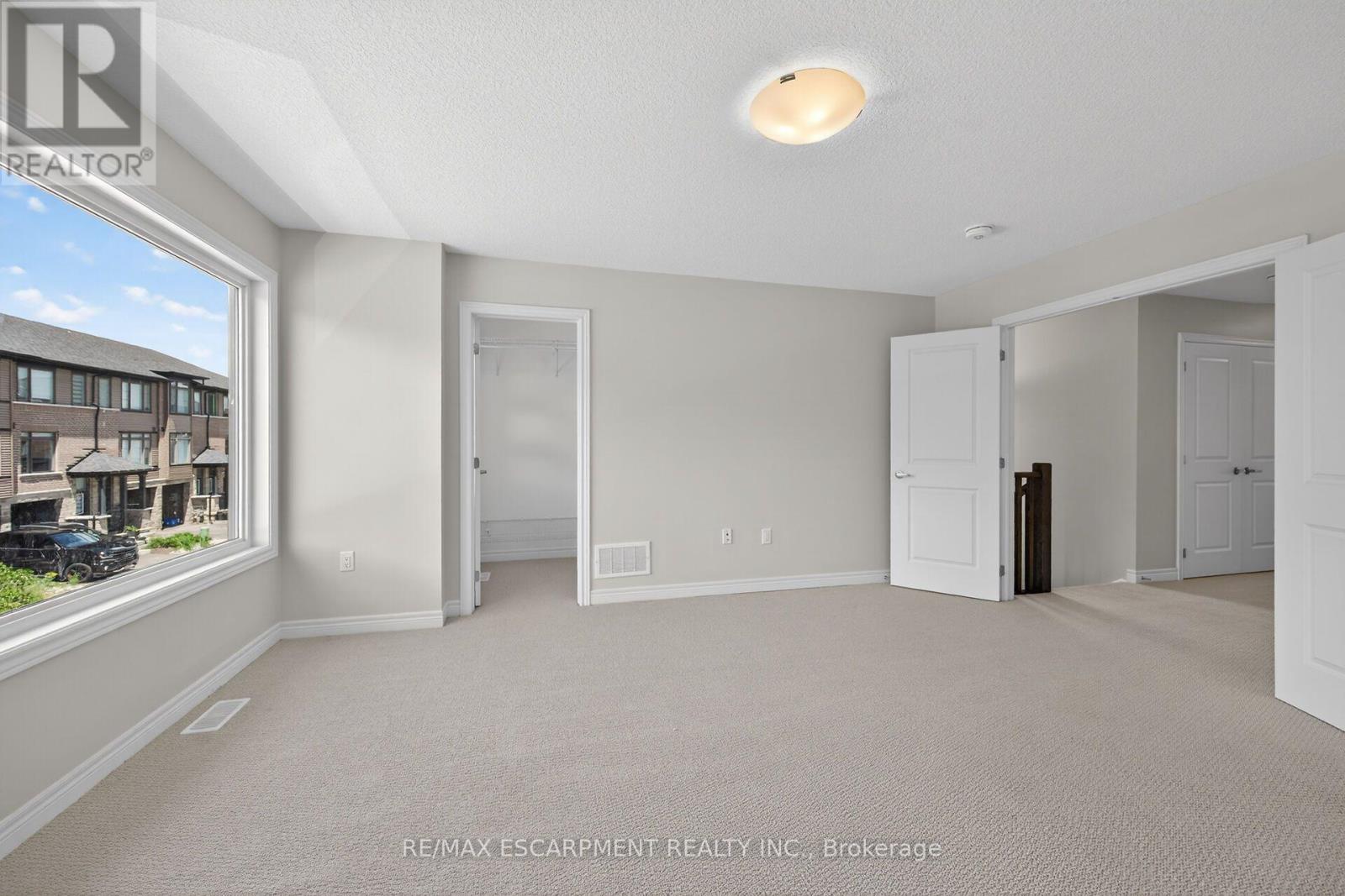 #96 120 COURT DRIVE - 28