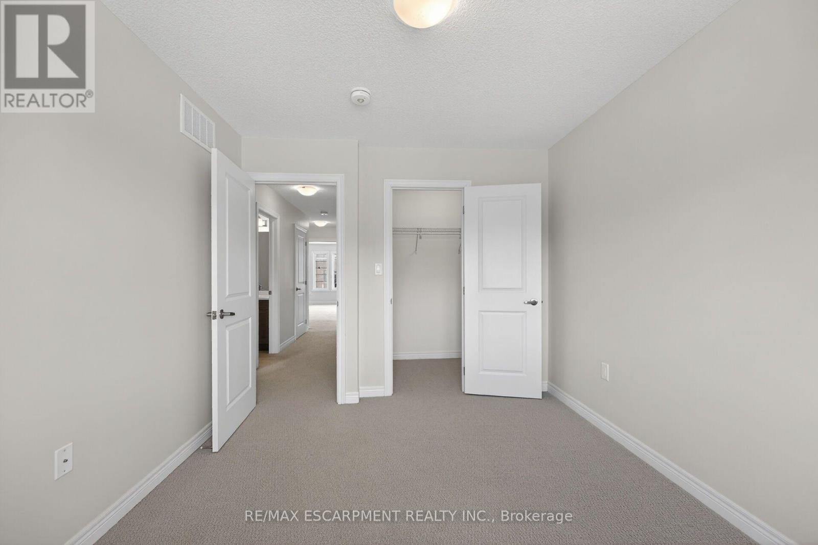 #96 120 COURT DRIVE - 34
