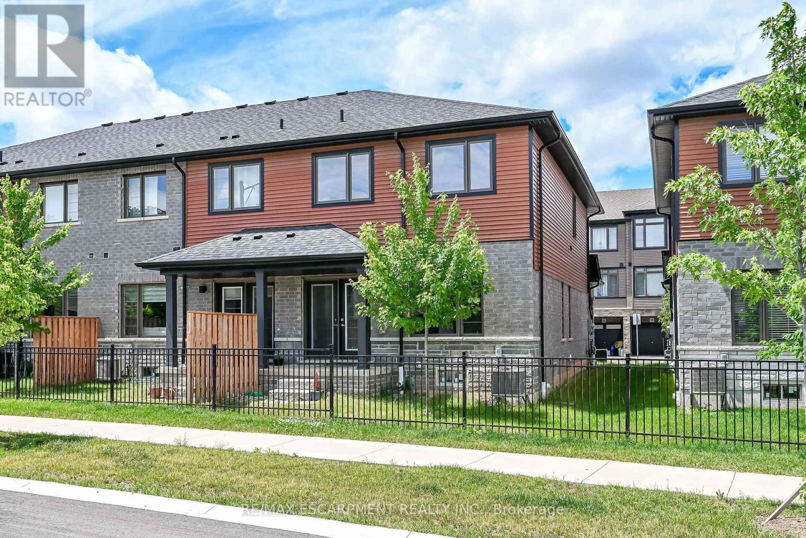 #96 120 COURT DRIVE - 49